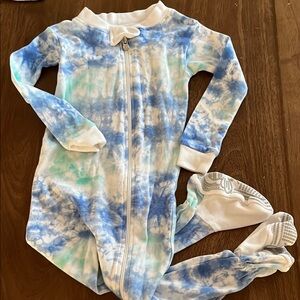 Burt’s bees Pajama Size 12 Months